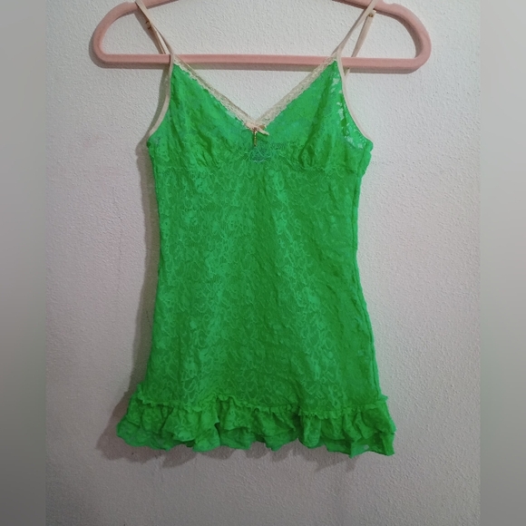 Victoria's Secret Green Lace‎ Top - Picture 1 of 4